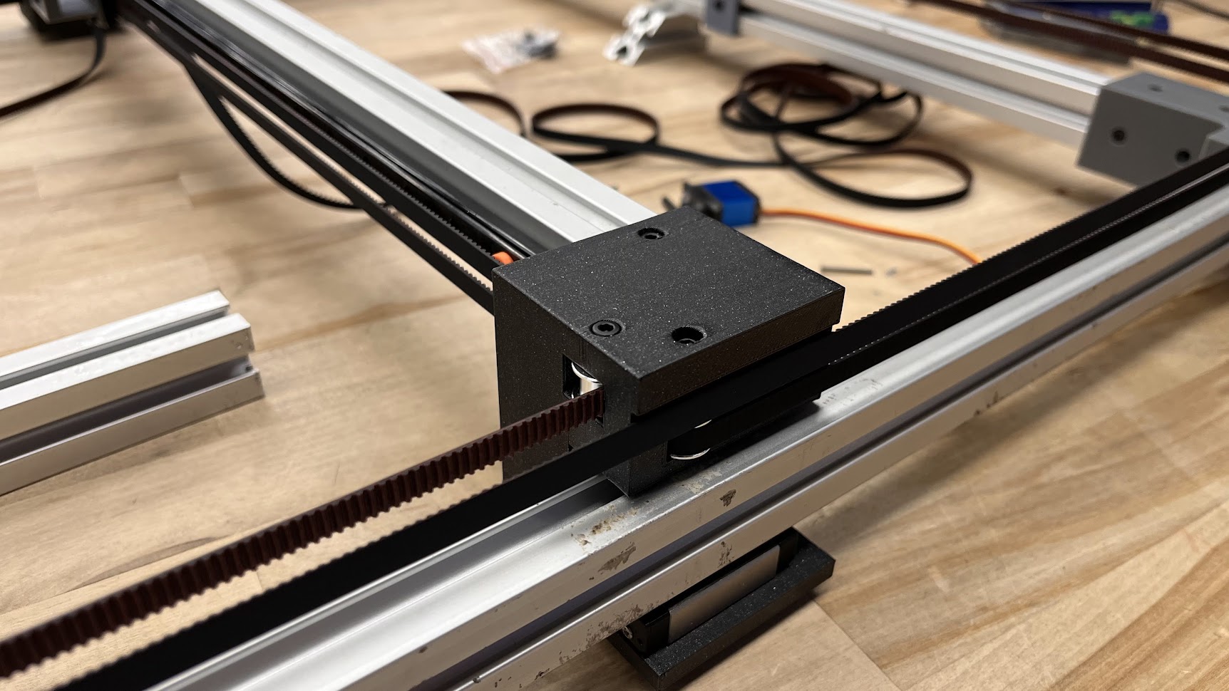 End effector and magnet carriage